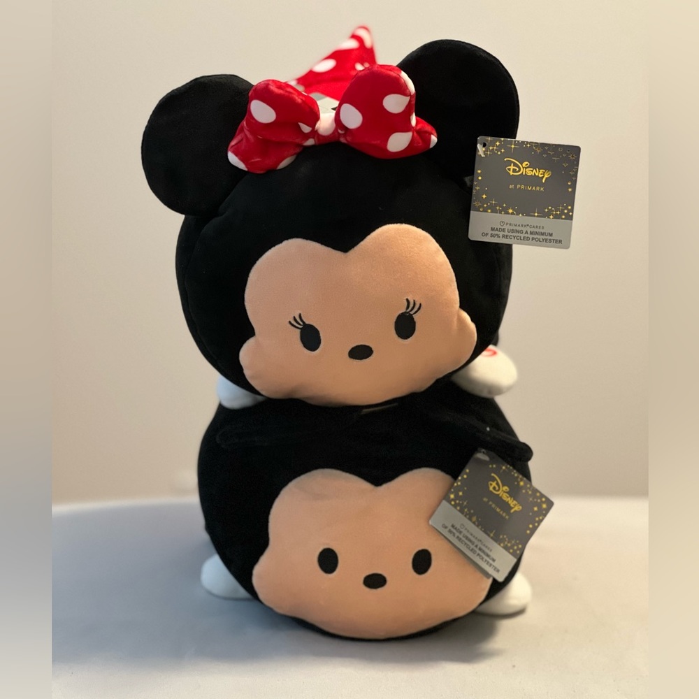 Large Disney Minnie Tsum Tsum Beating Heart Plush - Picture 7 of 7